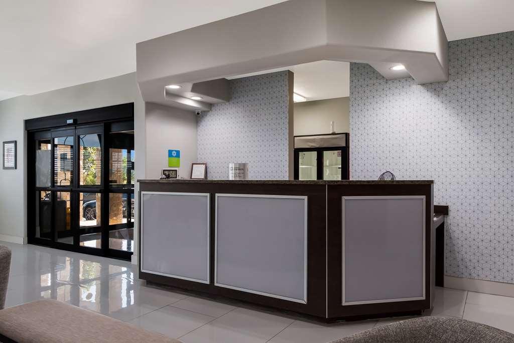 Best Western Seaworld San Antonio Interior photo